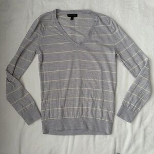Banana Republic Light Gray & Cream Striped V-Neck Sweater
